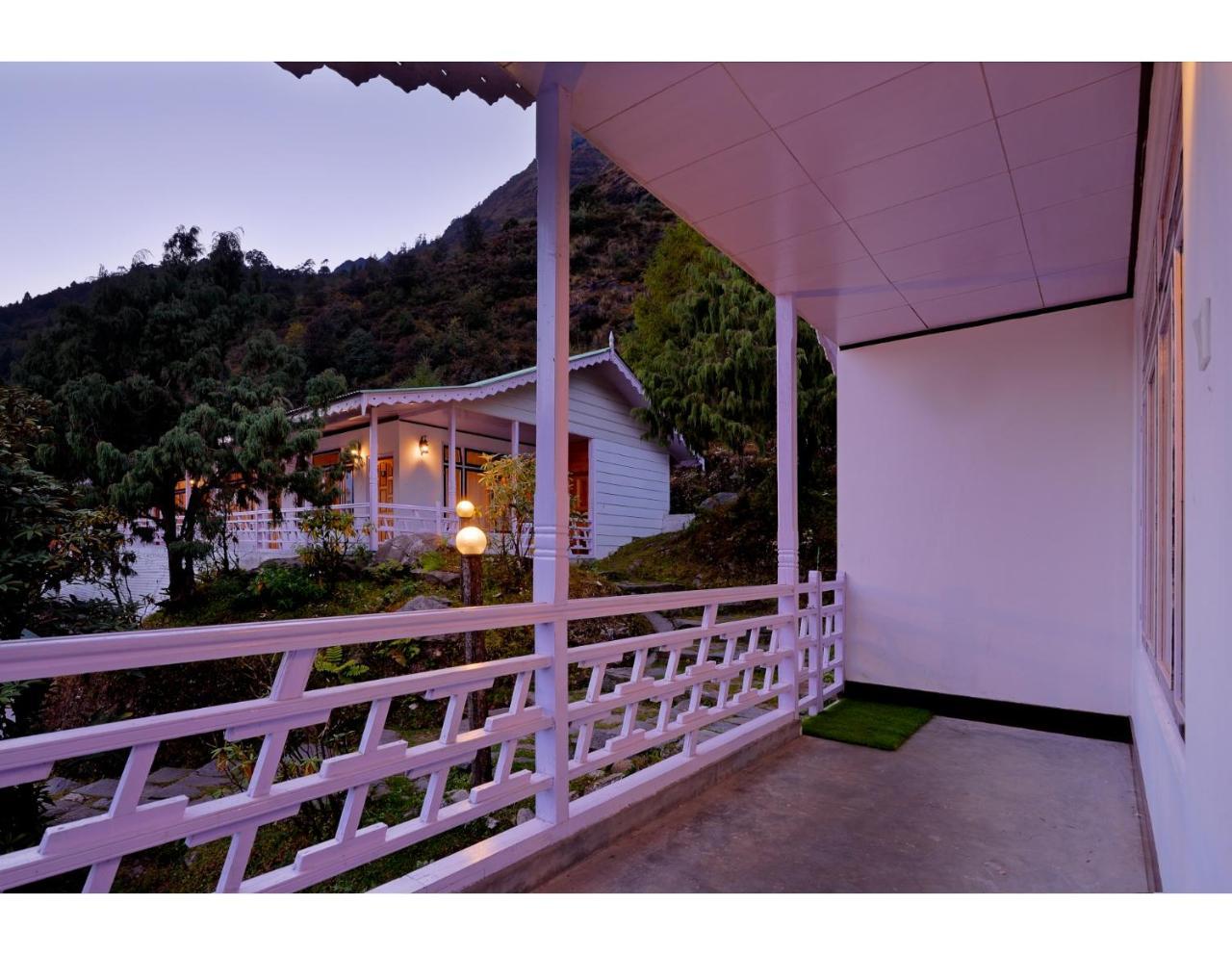 Summit Alpine Resort Lachung Ngoại thất bức ảnh